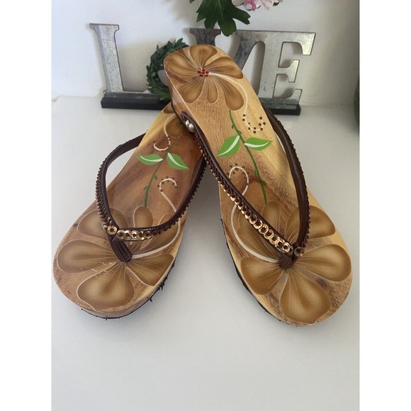 Wooden Womens Thong‎ Sequined Tropical Floral Painted Sandals Size L/9 Vintage - Picture 15 of 16
